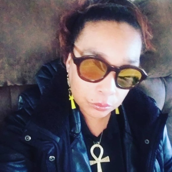 Meet your Posher, Erica - Picture 1 of 1